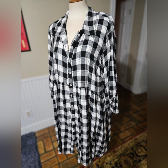 Just Found Flannel Dress 3X - Picture 2 of 4